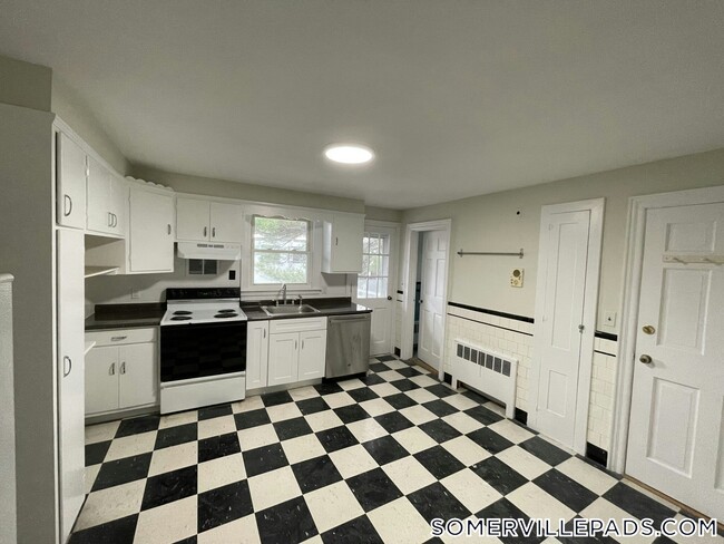 Building Photo - 279 Washington St