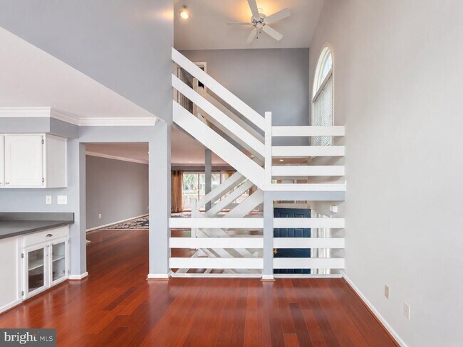 Foto del edificio - 84 Andover Ct