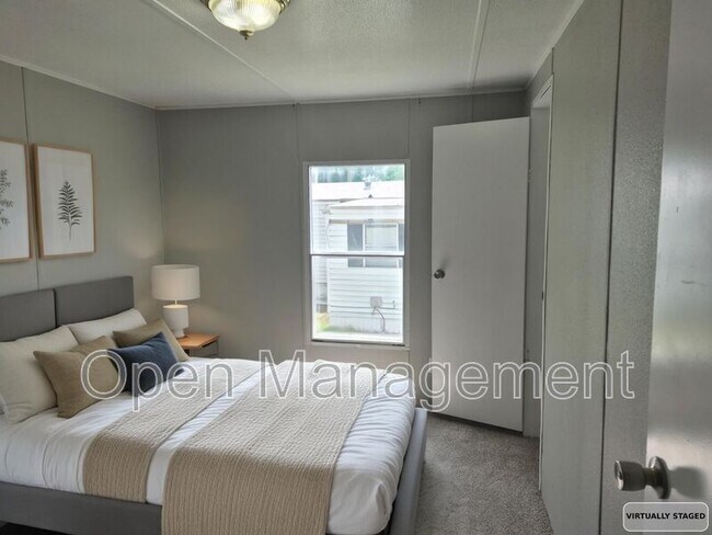 Building Photo - 4511 Dirt Rd