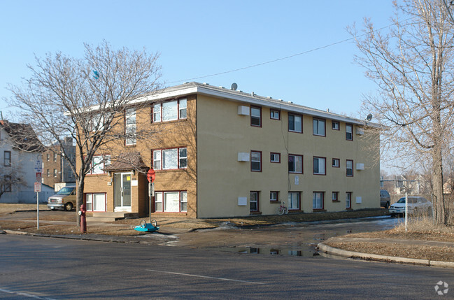 Foto del edificio - 1810 Portland Ave