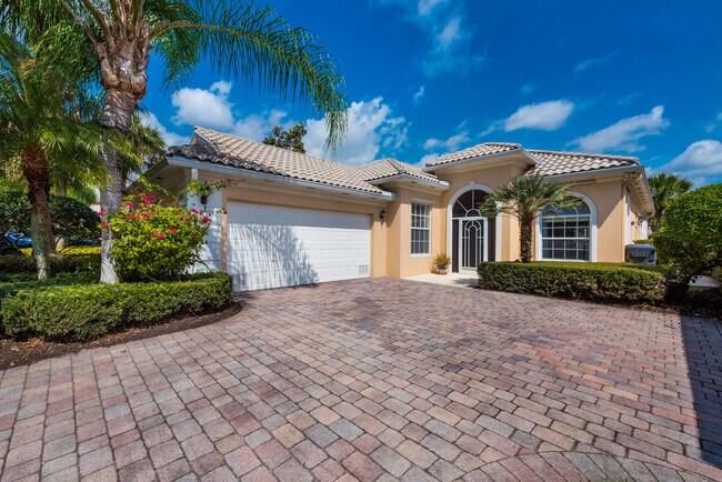 Foto del edificio - 8159 Nevis Pl