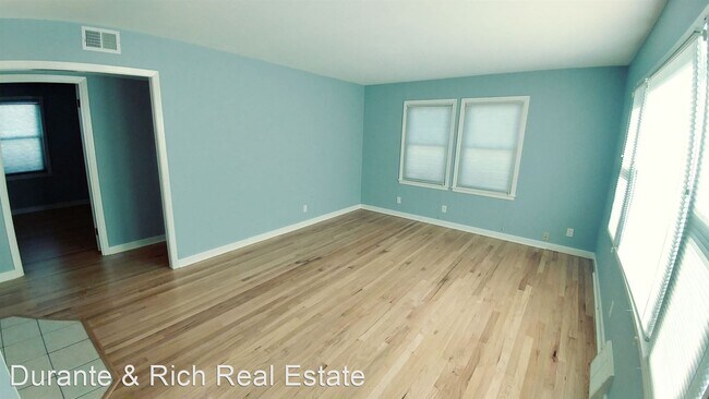 Building Photo - 3 br, 1 bath House - 2919 N 90th St