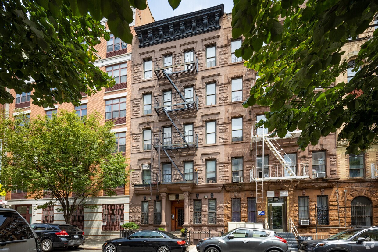 Primary Photo - 245 W 115th St
