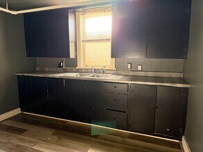 Building Photo - 1208-1210 1st Ave N