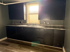 Building Photo - 1208-1210 1st Ave N