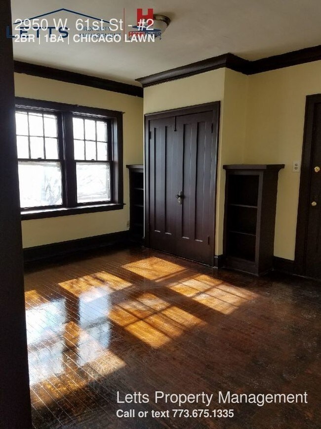 Building Photo - 2950 W 61st St