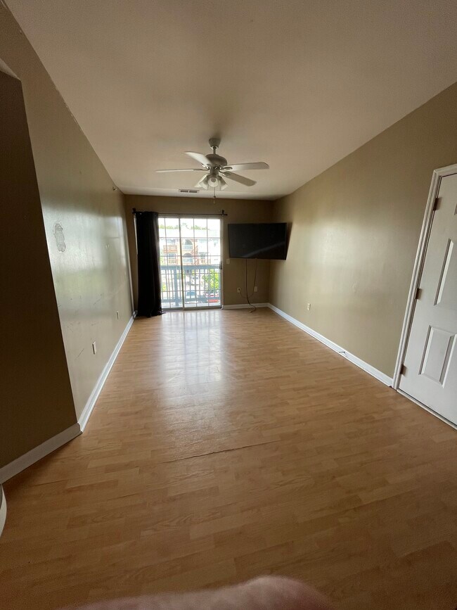 261 Simpson Ave Unit 326, Lexington, KY 40504 Condo for Rent in