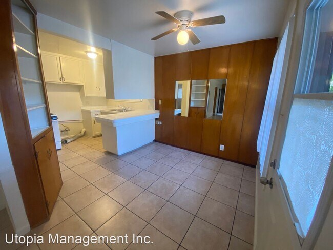 Building Photo - 3 br, 1 bath House - 647 W. Ave J8