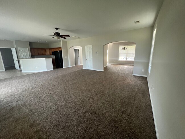Building Photo - WOODBURY @ PALMETTO POINTE