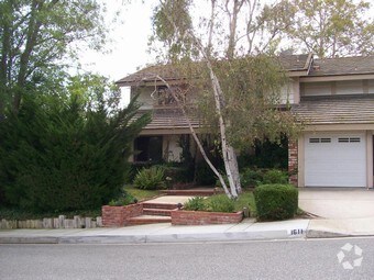Primary Photo - 1611 Valecroft Ave