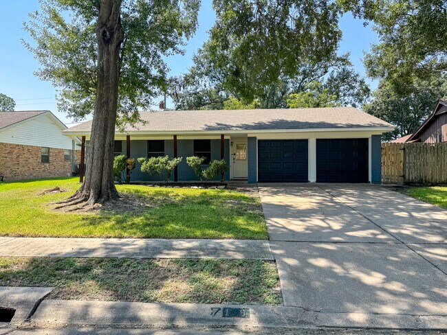 Foto del edificio - 718 Alyse St