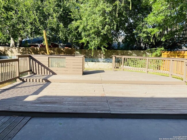 Building Photo - 13630 Summer Glen