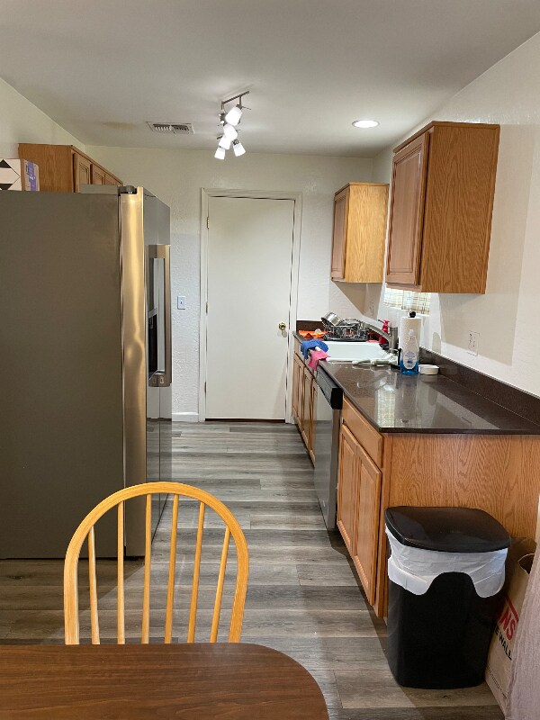 Foto del edificio - 1135 W 9th St