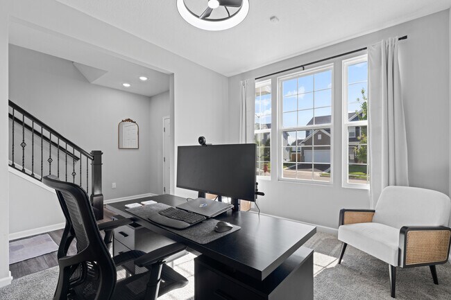 Foto del edificio - 369 Lemming Dr