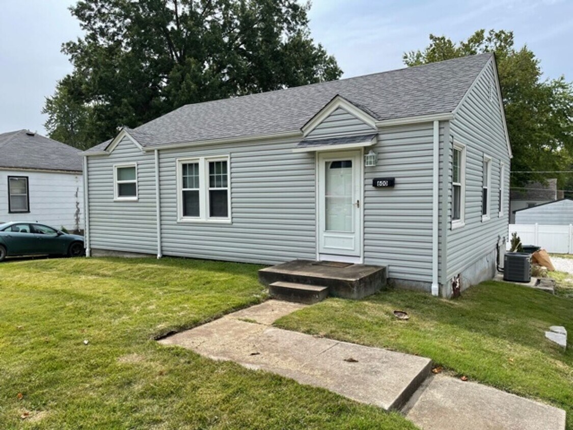 Primary Photo - 3 Bedroom/2 Bath House