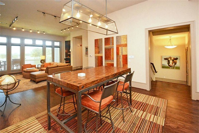 Foto del edificio - 1456 Lake Pointe Pkwy