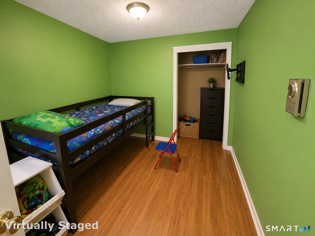 Building Photo - 56 Ingraham Pl