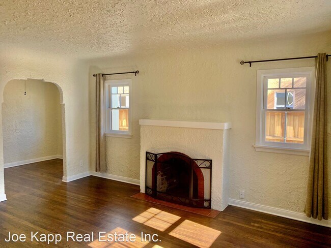 Foto del edificio - 2 br, 1 bath House - 3005 Central Ave