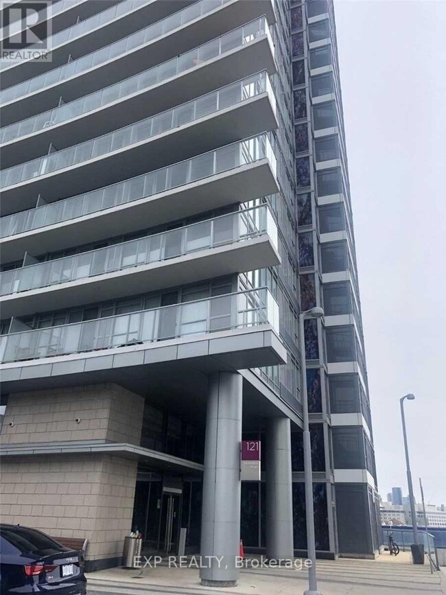 Building Photo - 121 McMahon Dr