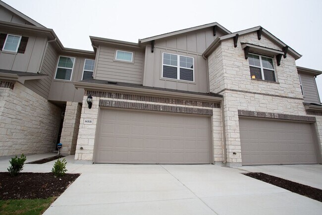 Foto del edificio - Lock-&-Leave Living in Pflugerville! 3BR T...