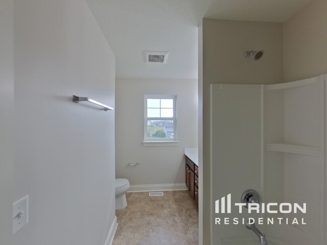 Building Photo - 1590 Edgebrook Ln