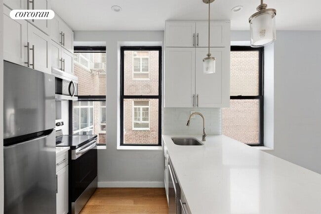 Building Photo - 11 1/2 W 84th St