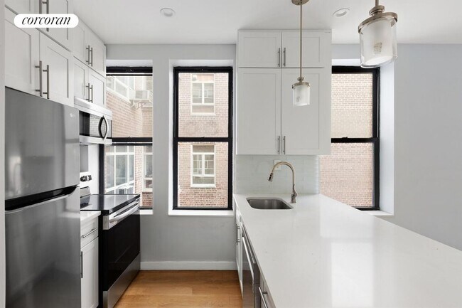Foto del edificio - 11 1/2 W 84th St