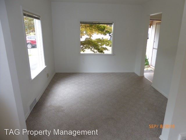 Foto del edificio - 2 br, 1 bath House - 5119 2nd Ave NW