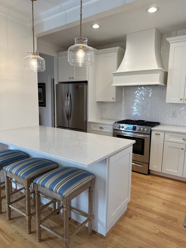 Building Photo - 1711 35th St NW