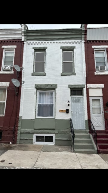 Primary Photo - 1751 N Newkirk St