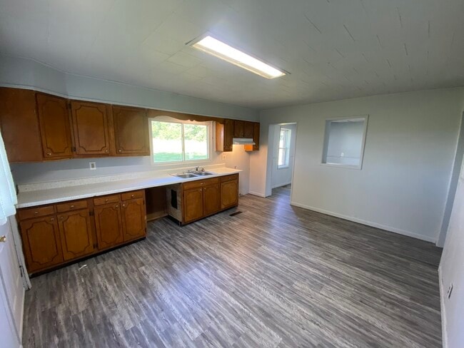 Foto del edificio - 19418 Newtown Rd