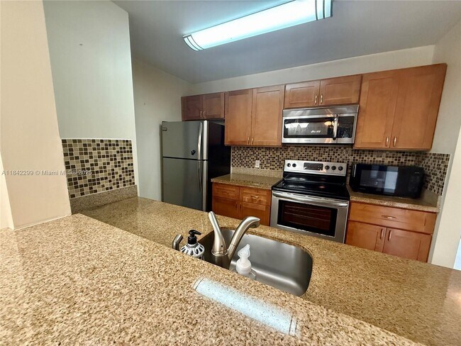Building Photo - 650 SW 124th Terrace