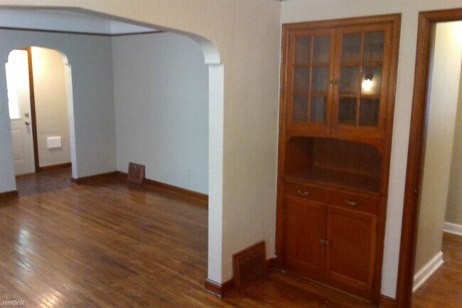 Building Photo - 3 br, 1 bath House - 1012 Beech Street