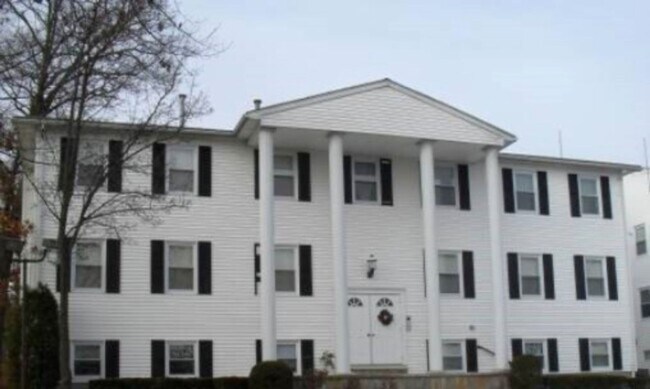 Building Photo - 262 -264 George Waterman Road