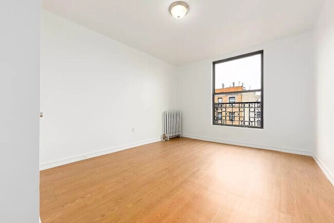 Foto del edificio - 728 West 181st Street