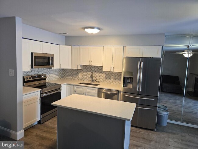 Foto del edificio - 9 Sheffield Dr