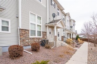 Building Photo - 2681 Stonecrop Ridge Grove