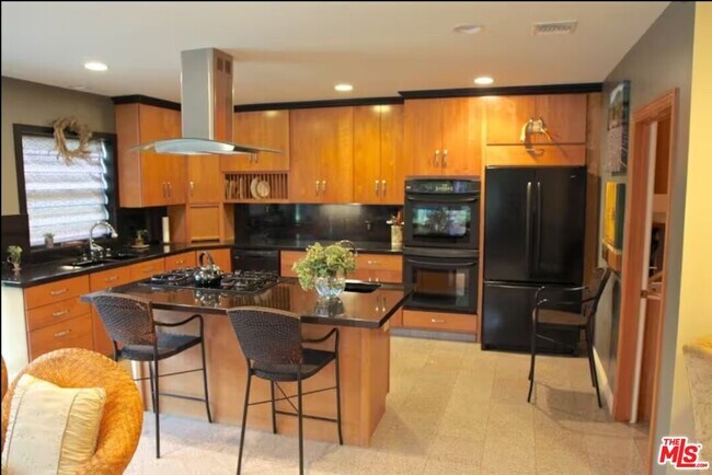 Foto del edificio - 4930 Garden Grove Ave