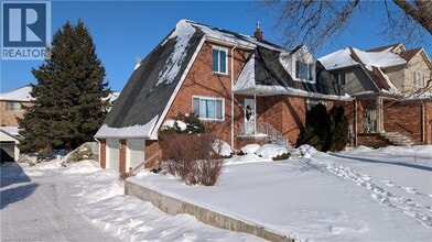 Building Photo - 250 Highland Rd W