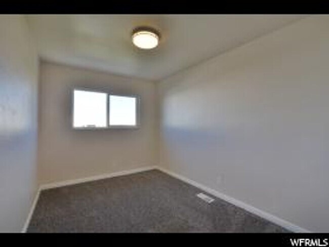 Foto del edificio - Beautifully Renovated Duplex in Salt Lake City