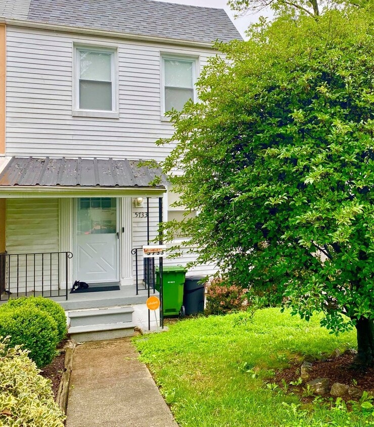Primary Photo - Spacious 3-bedroom in Cedmont - Back Deck ...