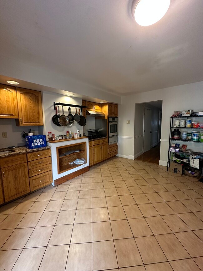 Foto del edificio - 728 E 5th St