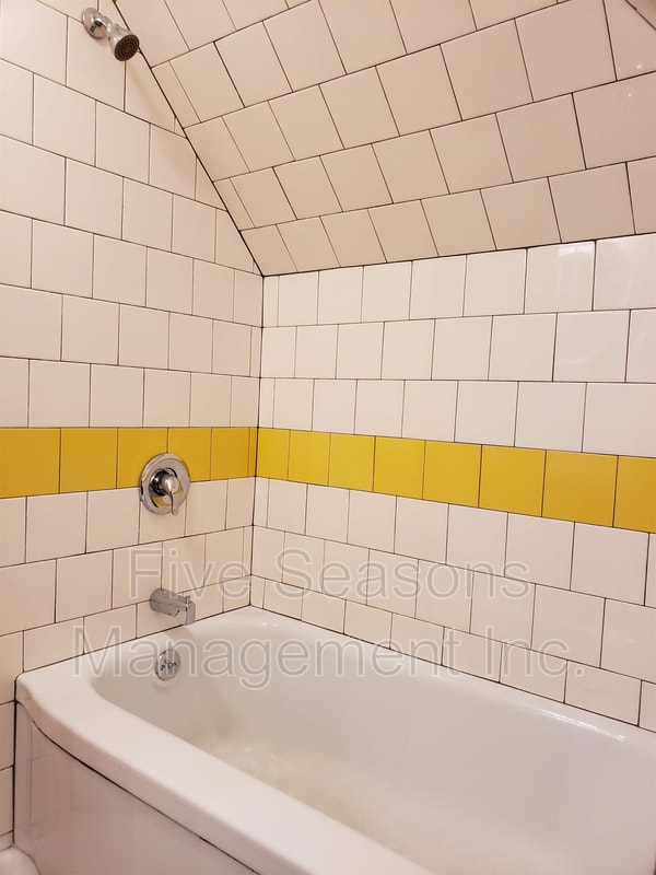 Photo - 369 S Winooski Ave Apartment