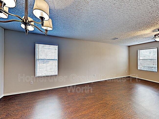 Building Photo - 2927 Santa Sabina Dr