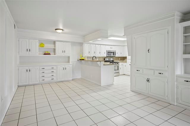 Building Photo - 10504 Berry Knoll Dr