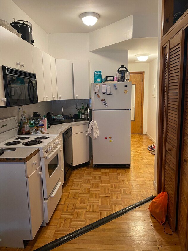 88 W Cedar St, Boston, MA 02114 Apartments in Boston, MA