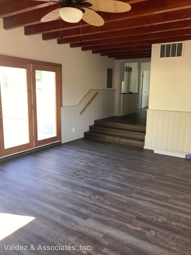 Building Photo - 3 br, 2 bath House - 1933 Kiva Road