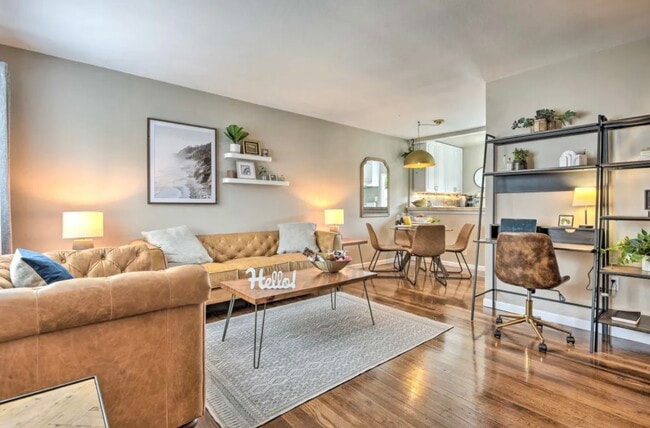 Foto del edificio - 504 N Rosemary Ln