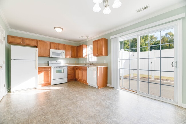 Building Photo - 1508 Manning Forest Dr