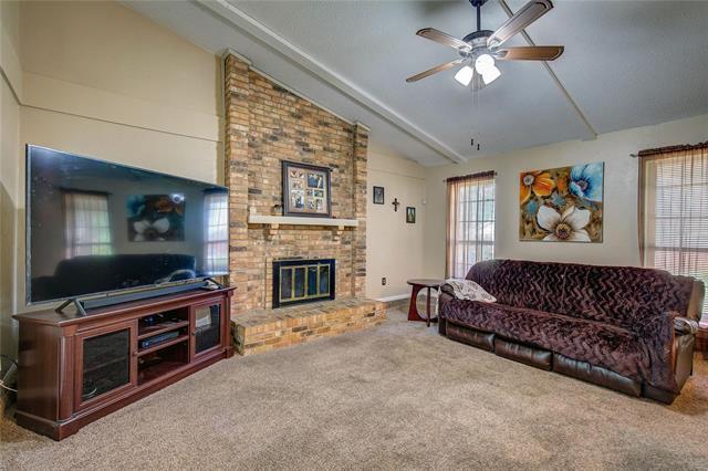 Foto del edificio - 2106 Briarmeadow Dr